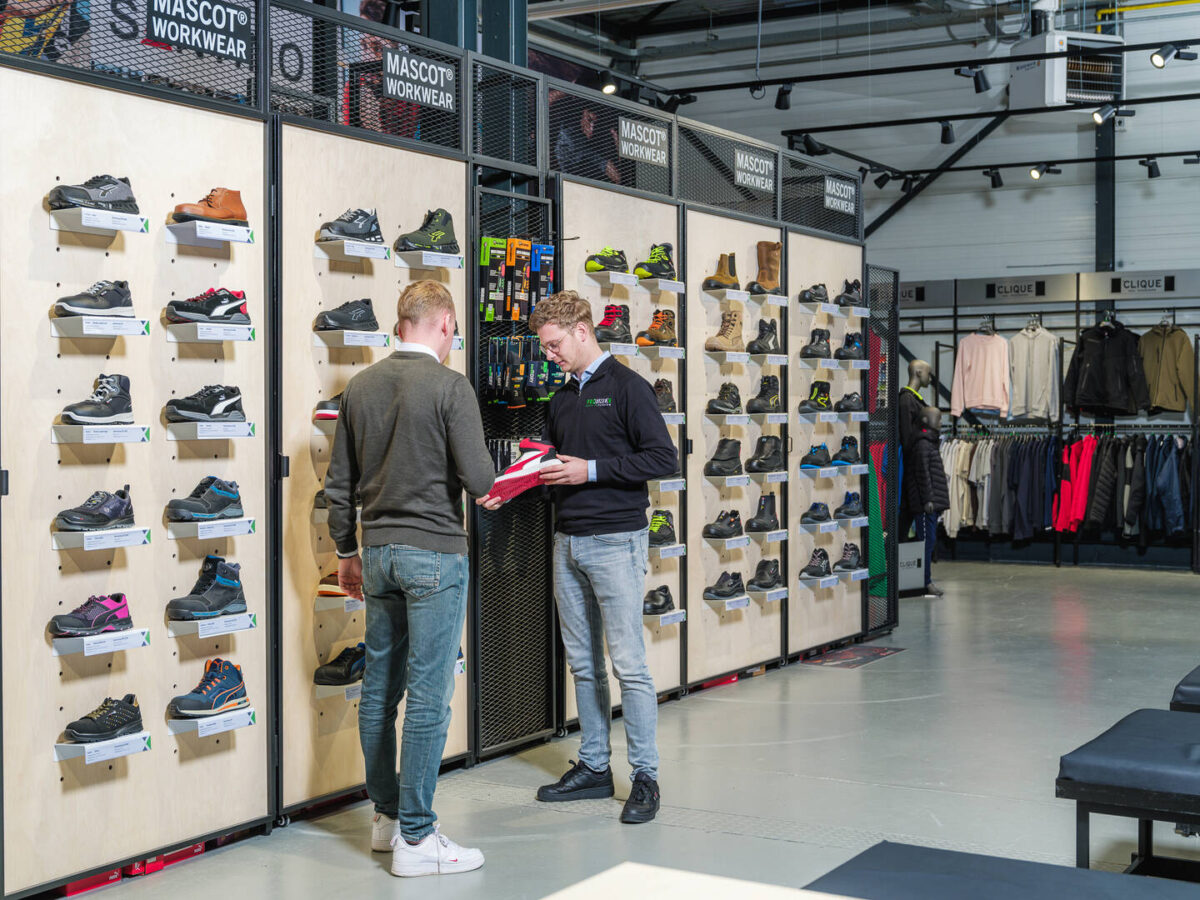 Showroom bedrijfskleding in Rijssen